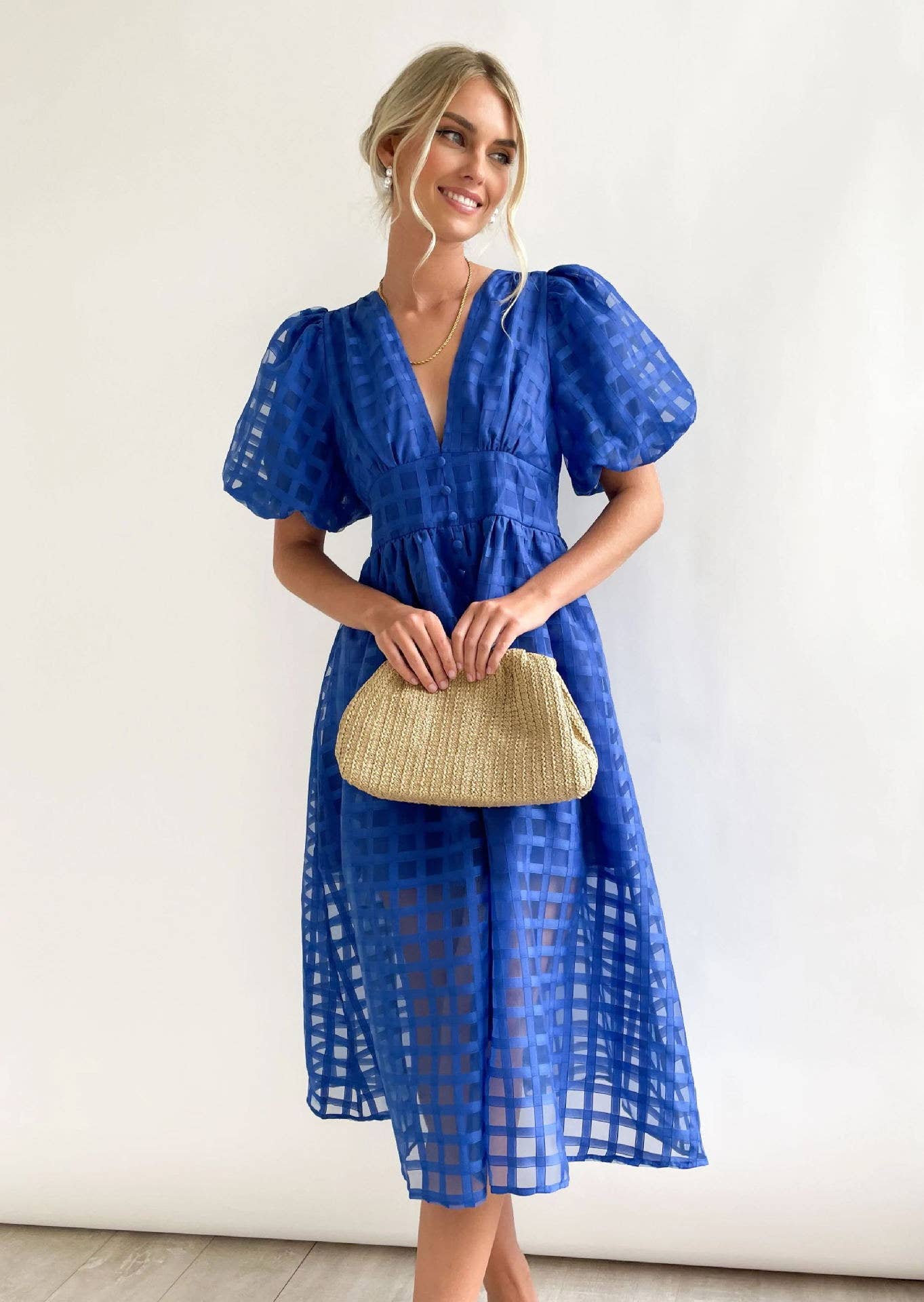 V-NECK HOLLOWED-OUT LANTERN SLEEVE DRESS