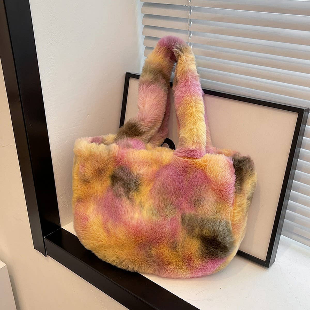 WINTER SINGLE SHOULDER HANDBAG FASHIONABLE PLUSHBAG_CWAB4013