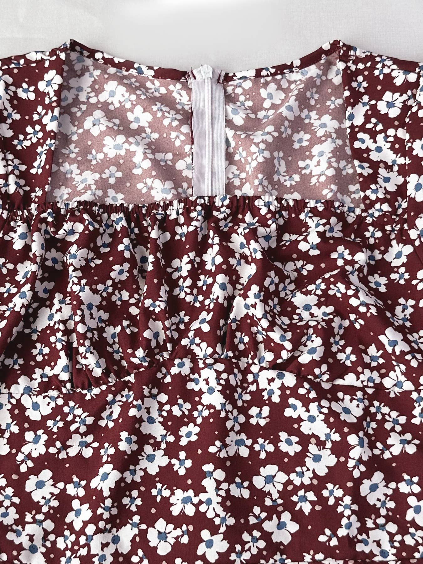 Square-neck pullover high-waisted elegant dress