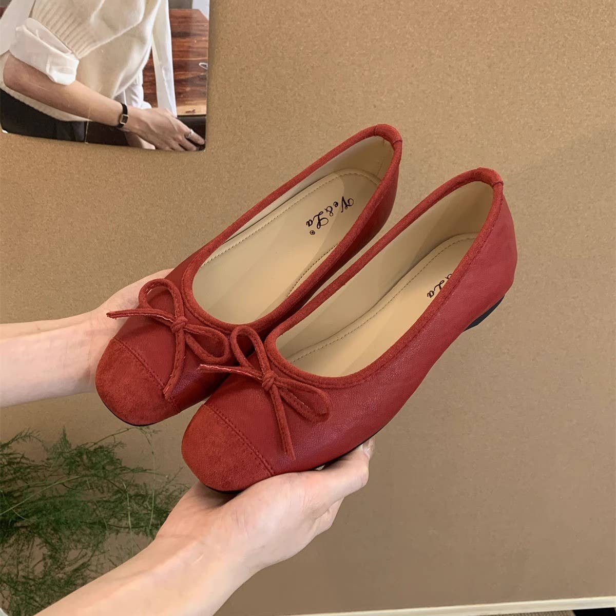 Red Wedge Round Toe Slip-On Ballet Flats_CWSHF0125