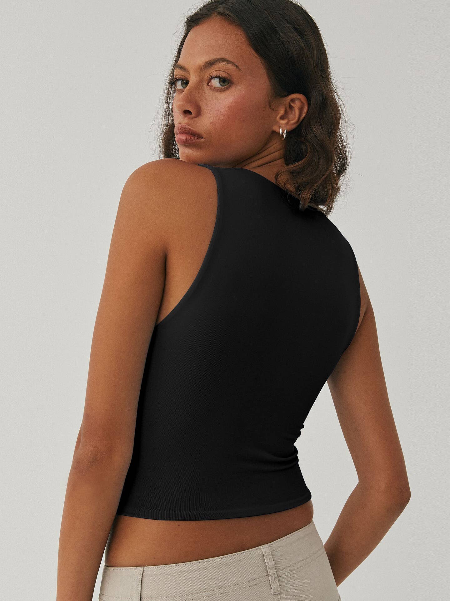 Sexy crop top, sleeveless, tight round-neck Top