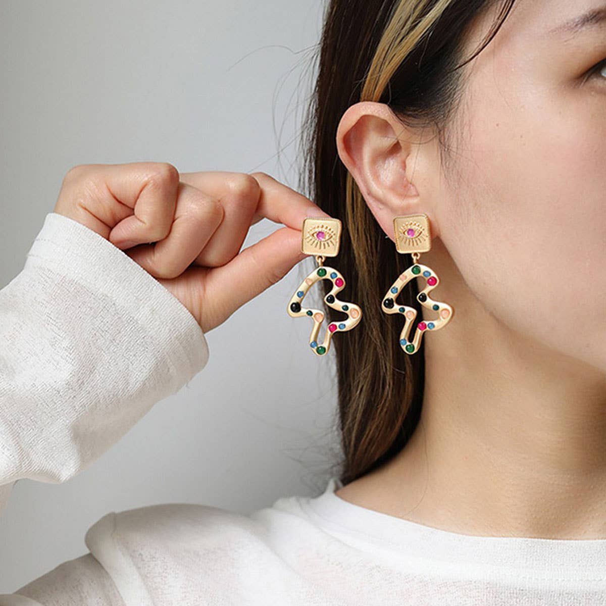 WOMEN'S VINTAGE EVIL EYE NECKLACE AND EARRINGS SET