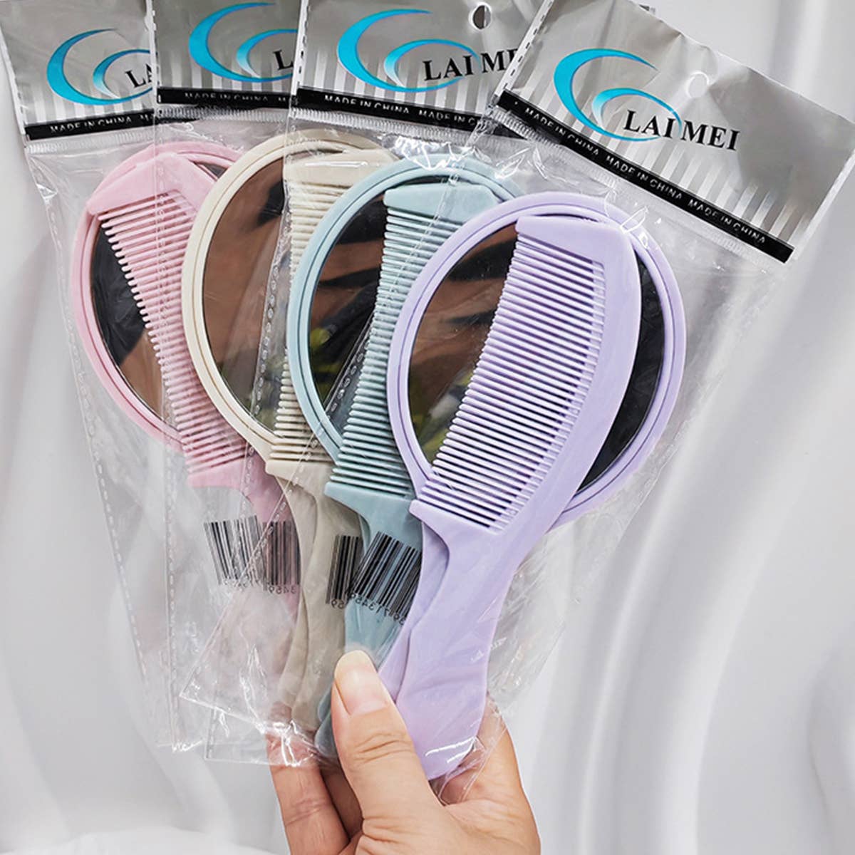 CHILDREN HANDLE 2-PIECE MIRROR COMB SET