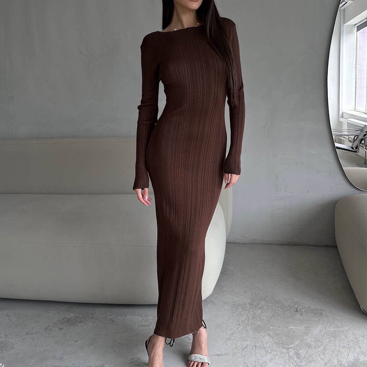 SOLID COLOR ROUND NECK SLIMMING LONG DRESS