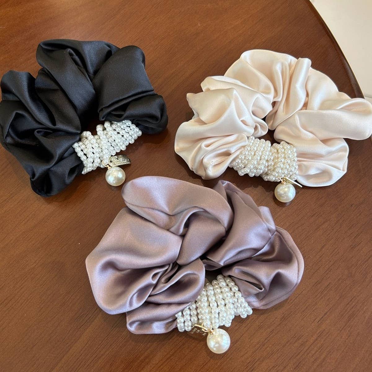 HOOP BEADED RETRO LARGE INTESTINE HAIR SCRUNCHIES