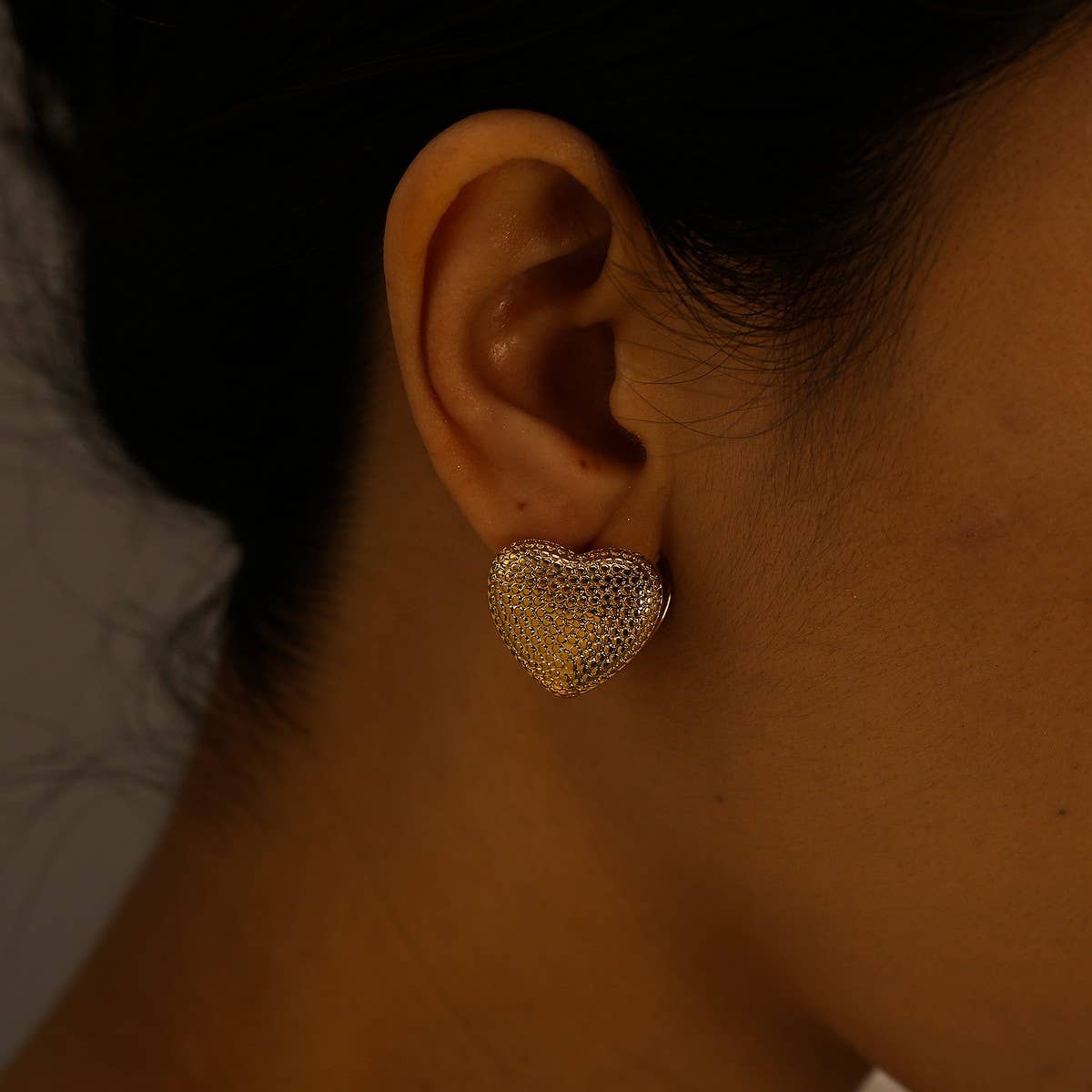 3D Heart Earrings in 18K Stainless Steel_CWMM8923