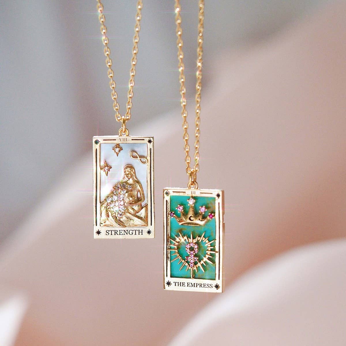 WOMEN'S PERSONALIZED VINTAGE TAROT NECKLACE