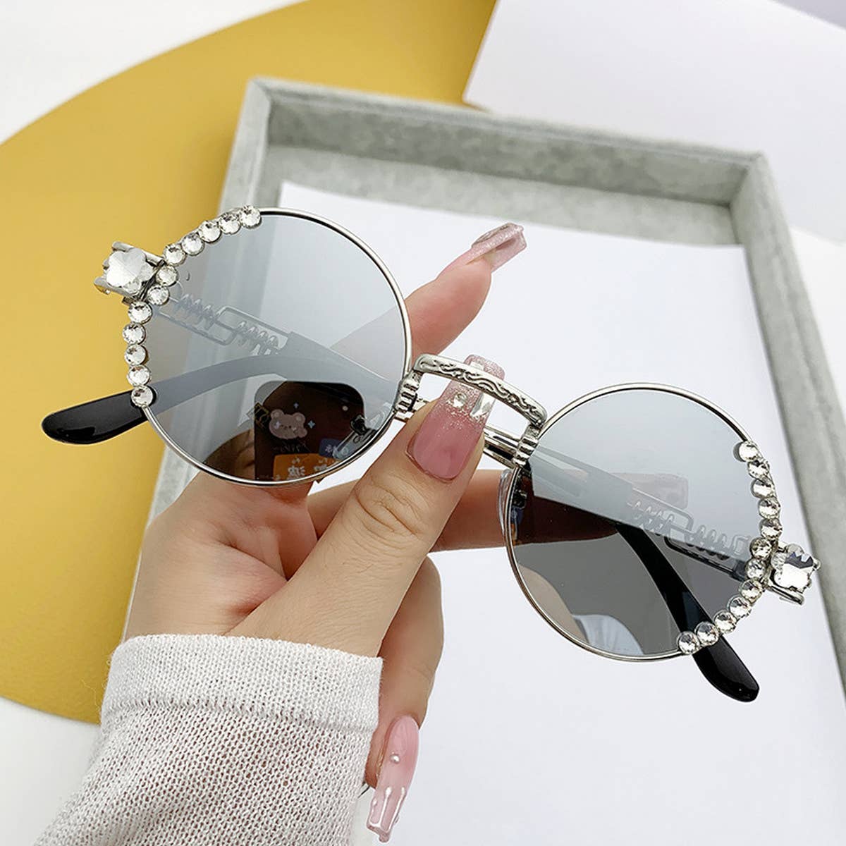 WOMEN ROUND FRAME SUNGLASSES