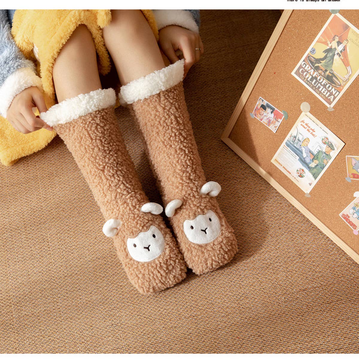 WOMEN LAMB PATTERN PLUSH INDOOR SLIPPERS