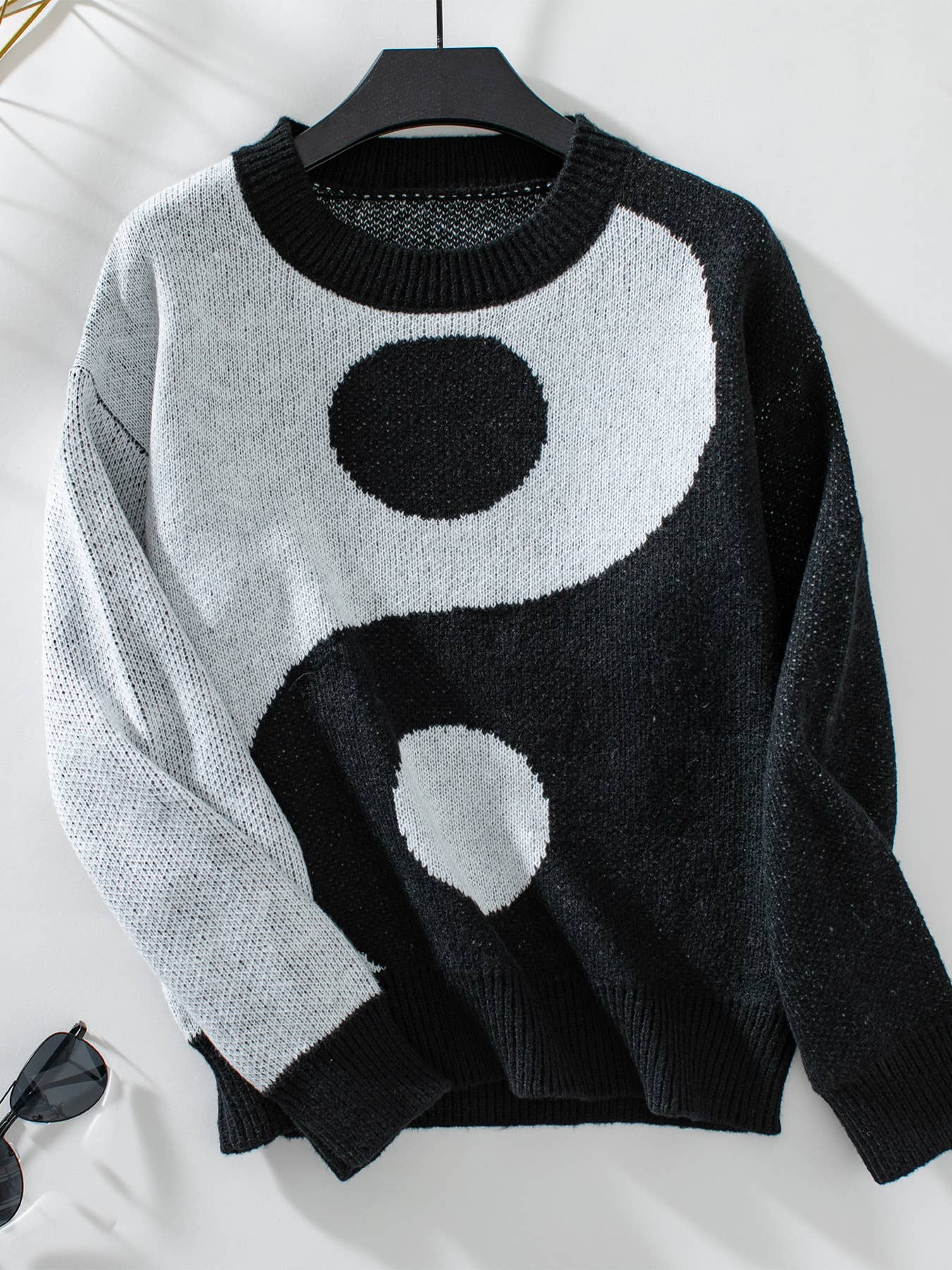 TAI CHI PATTERN PULLOVER LONG-SLEEVED SWEATER
