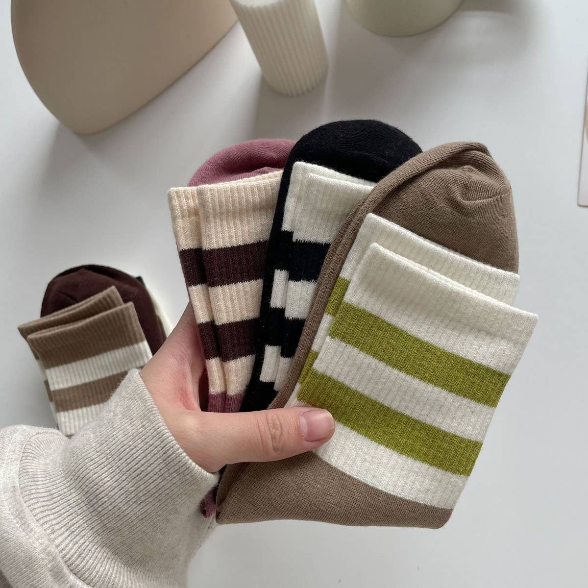 CWMS2514_AUTUMN AND WINTER CONTRAST COLOR DOUBLE BAR SOCKS