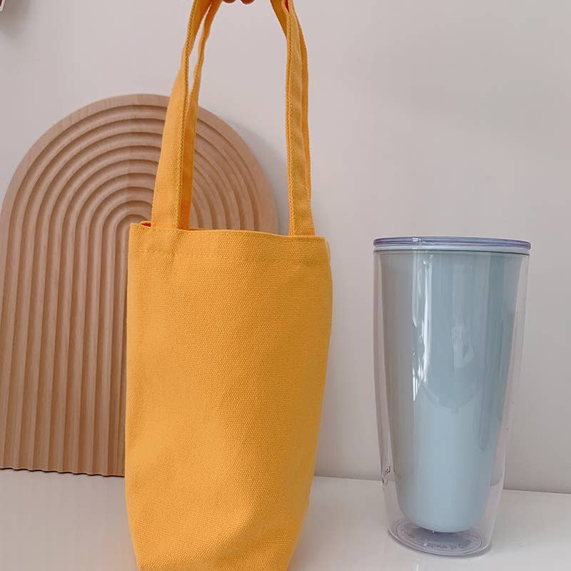 Portable and portable slanting water cup bag