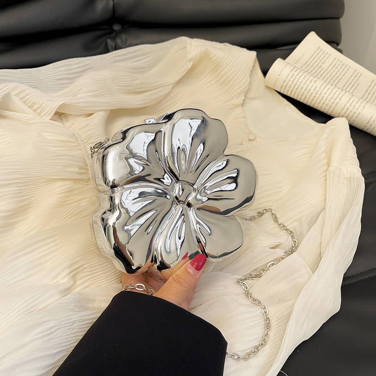 FLOWER GOLD PRESSED BAG BANQUET BAG CLUTCH_CWAB3259