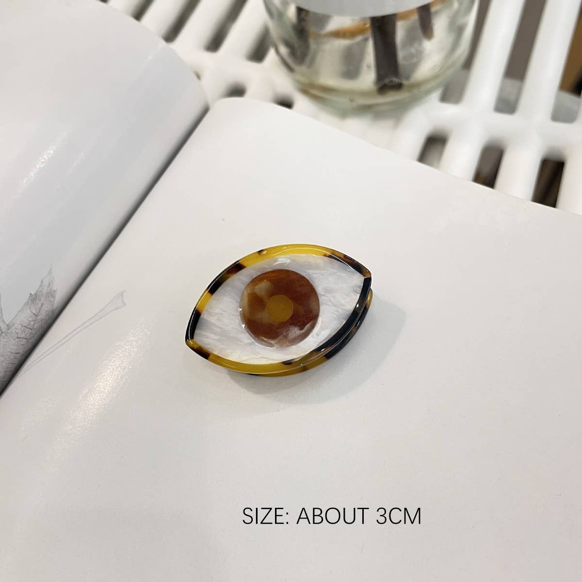 NEW EYES RAINBOW CLIP HAIR CLIP_CWAHA0969