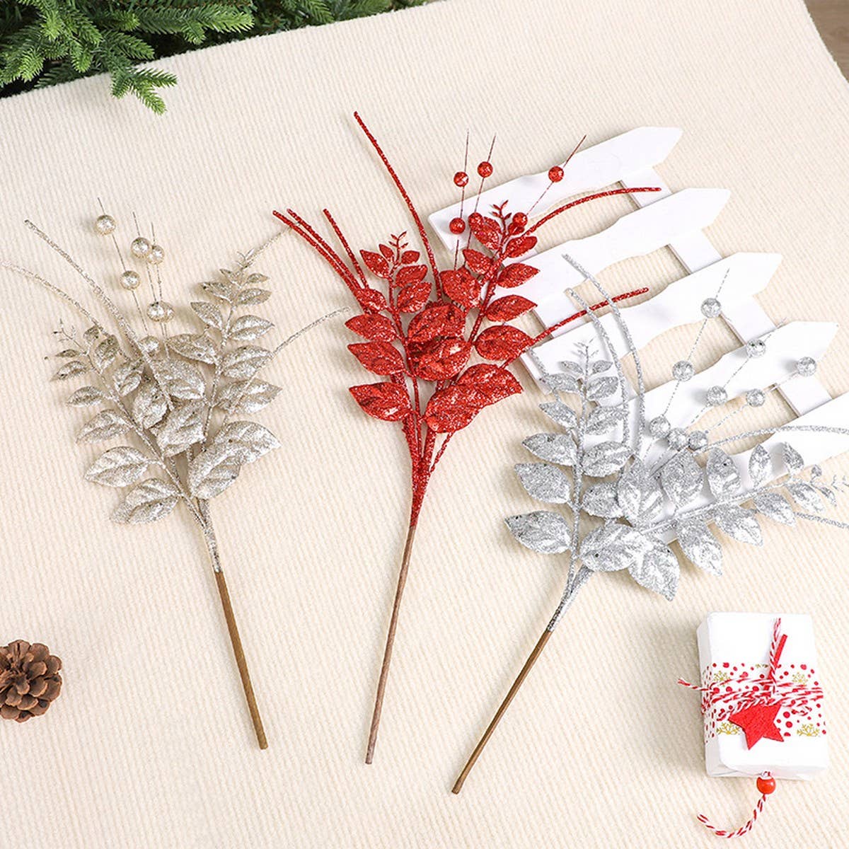 Realistic Berry and Leaf Christmas Floral Pick_CWMM9891