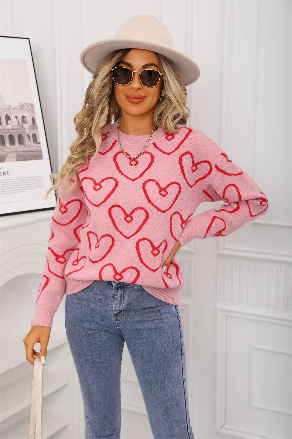 Round-neck heart-shaped color-blocking sweater