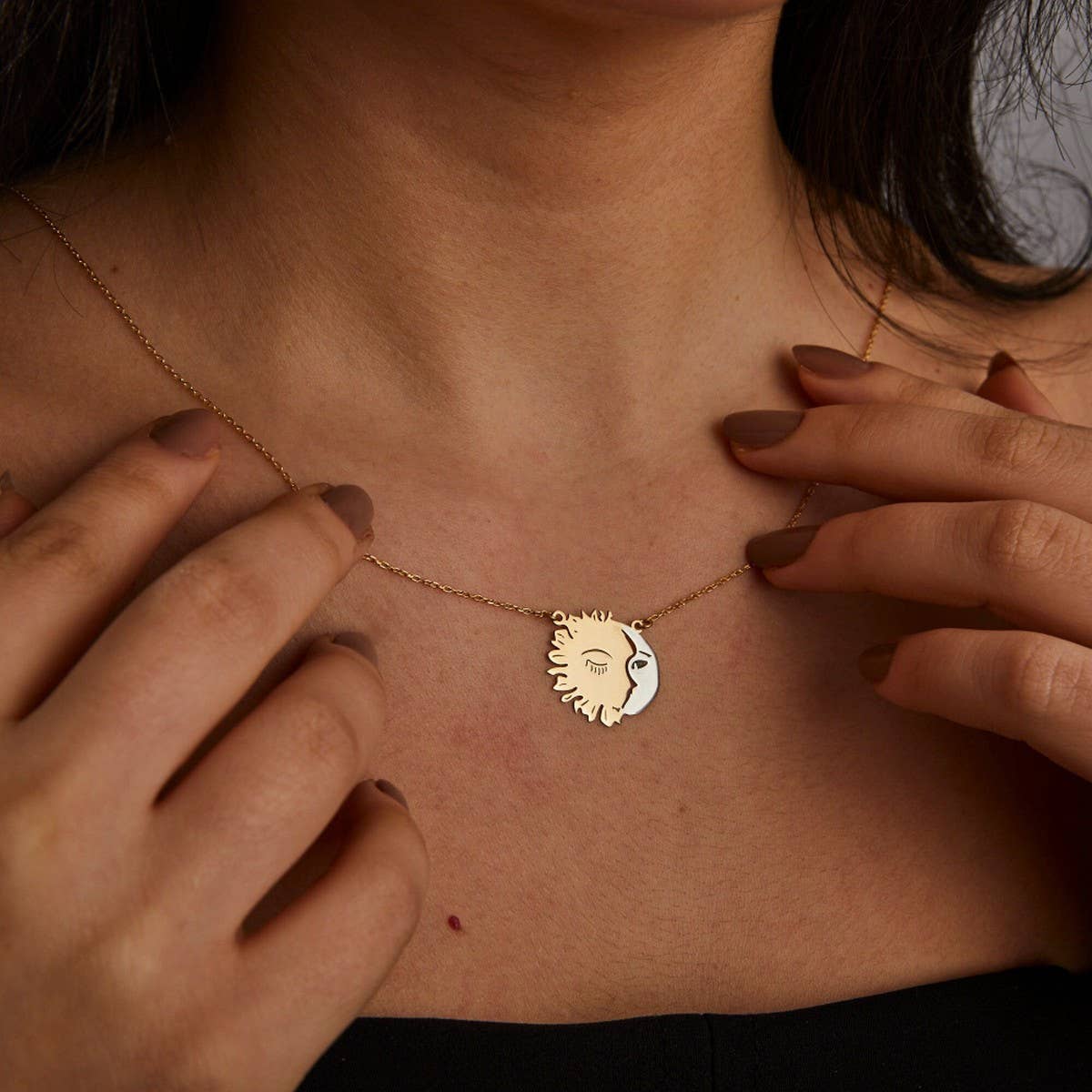 HIGH-END COOL STYLE PERSONALITY CLAVICLE NECKLACE