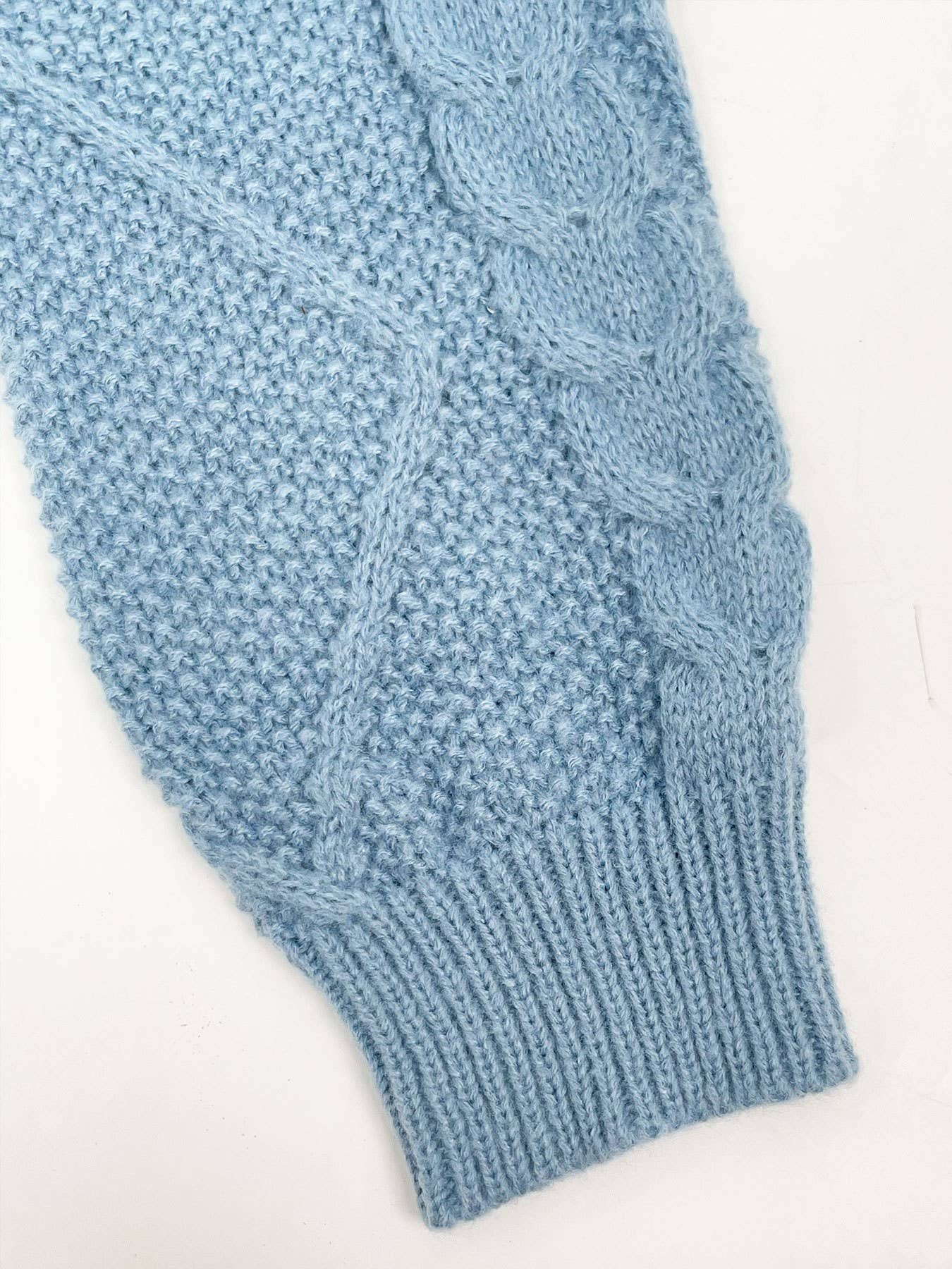 Solid-color diamond-check loose knitted cardigan