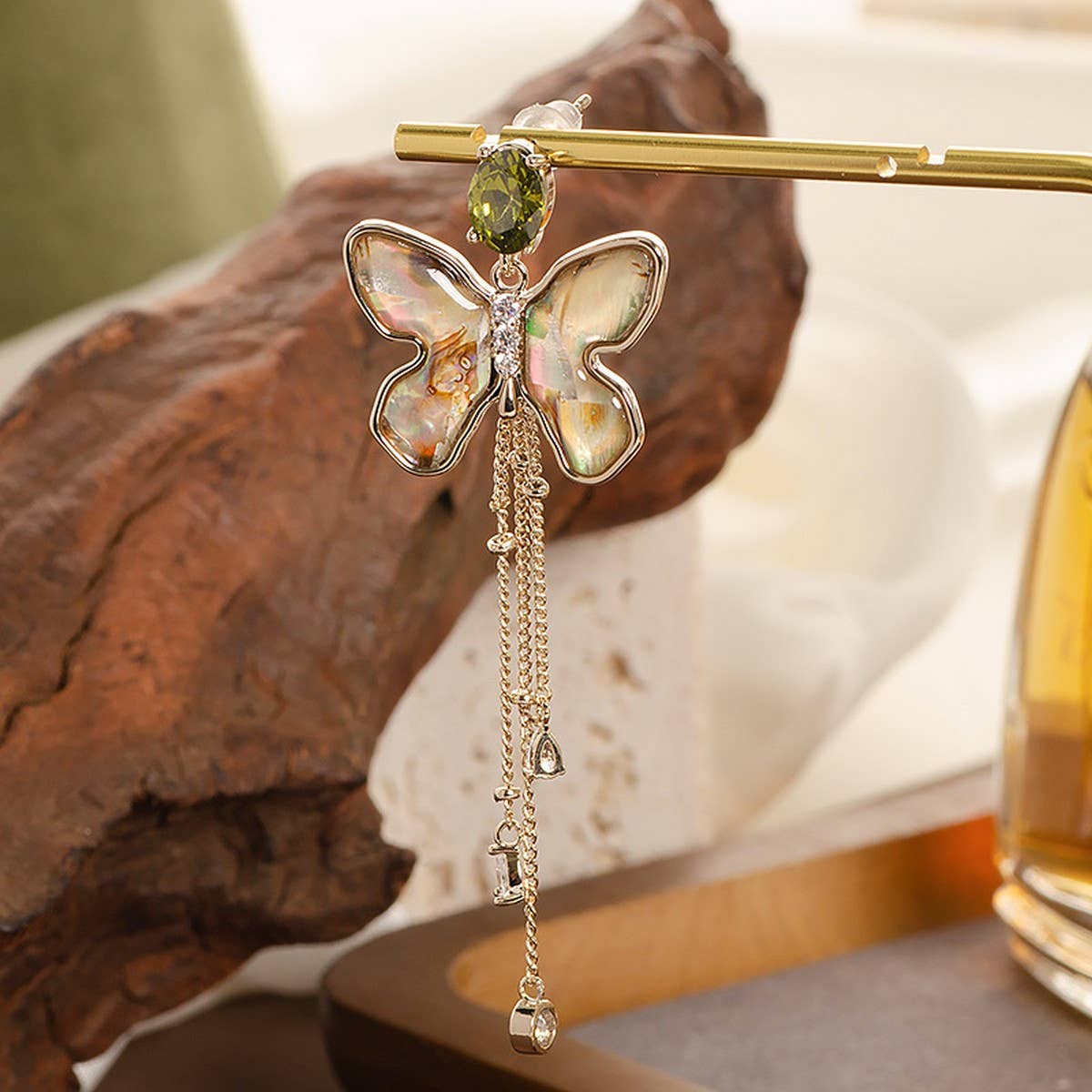 ABALONE TASSEL EARRINGS WITH DIAMOND AND ZIRCONIA_CWMM4350