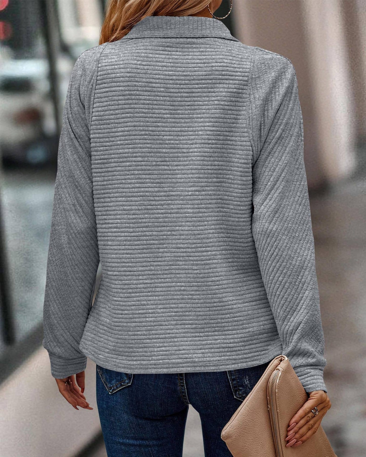 Snake-bone patterned stand-up collar sweatshirt