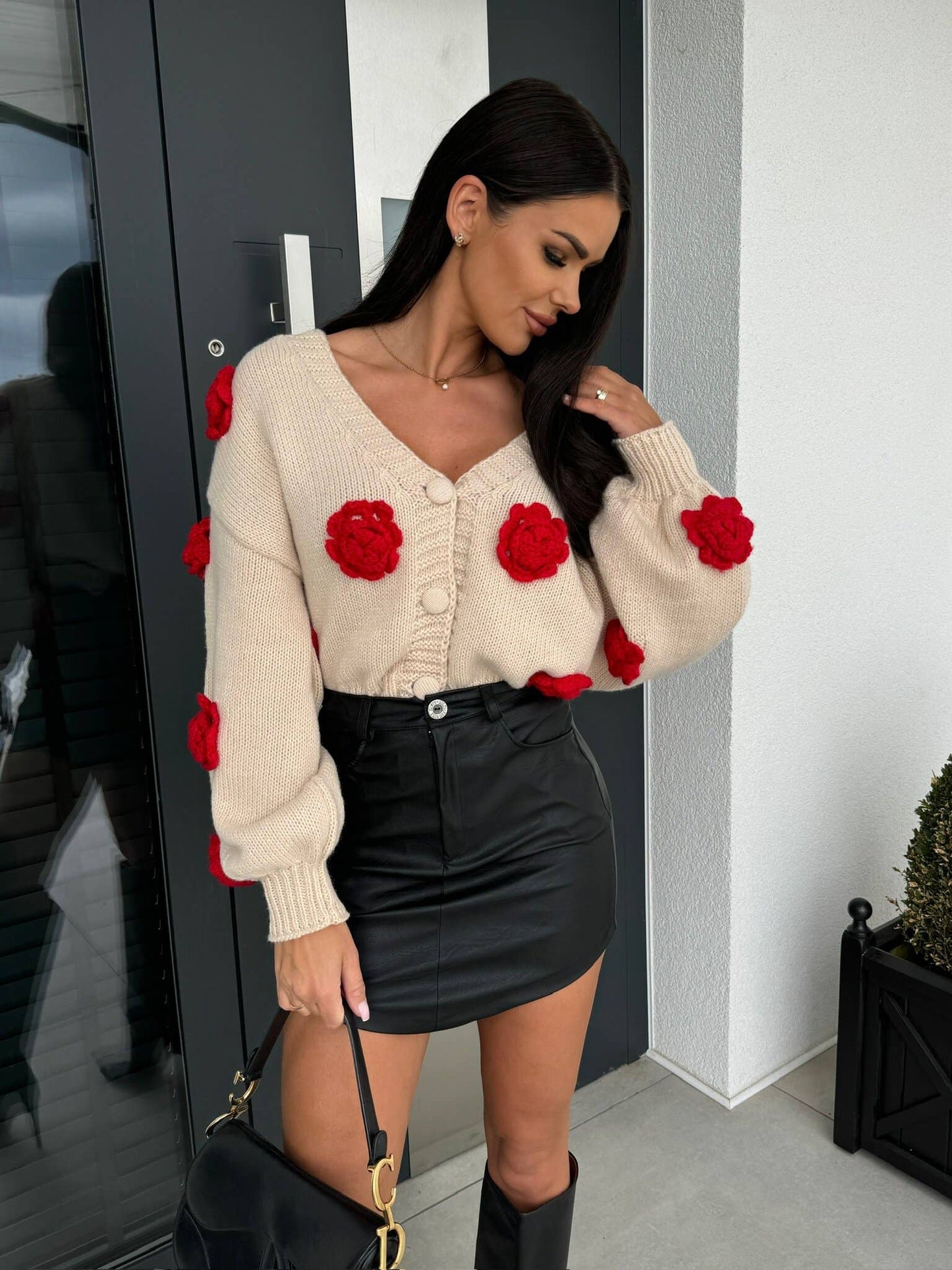 V-neck single-breasted floral knitted cardigan