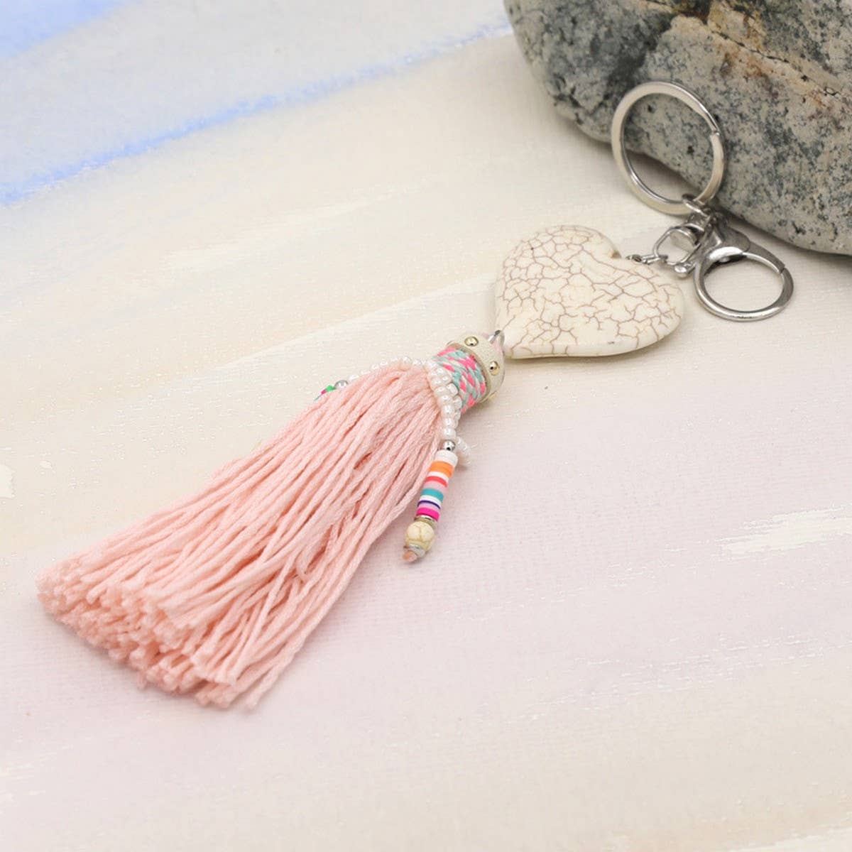 BOHEMIAN STYLE TASSEL KEYCHAIN HEART PENDANT_CWMM3554