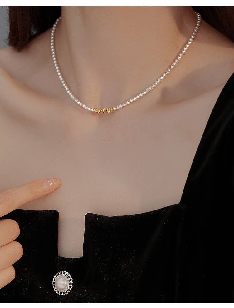 Fashionable Bahak freshwater pearl necklace