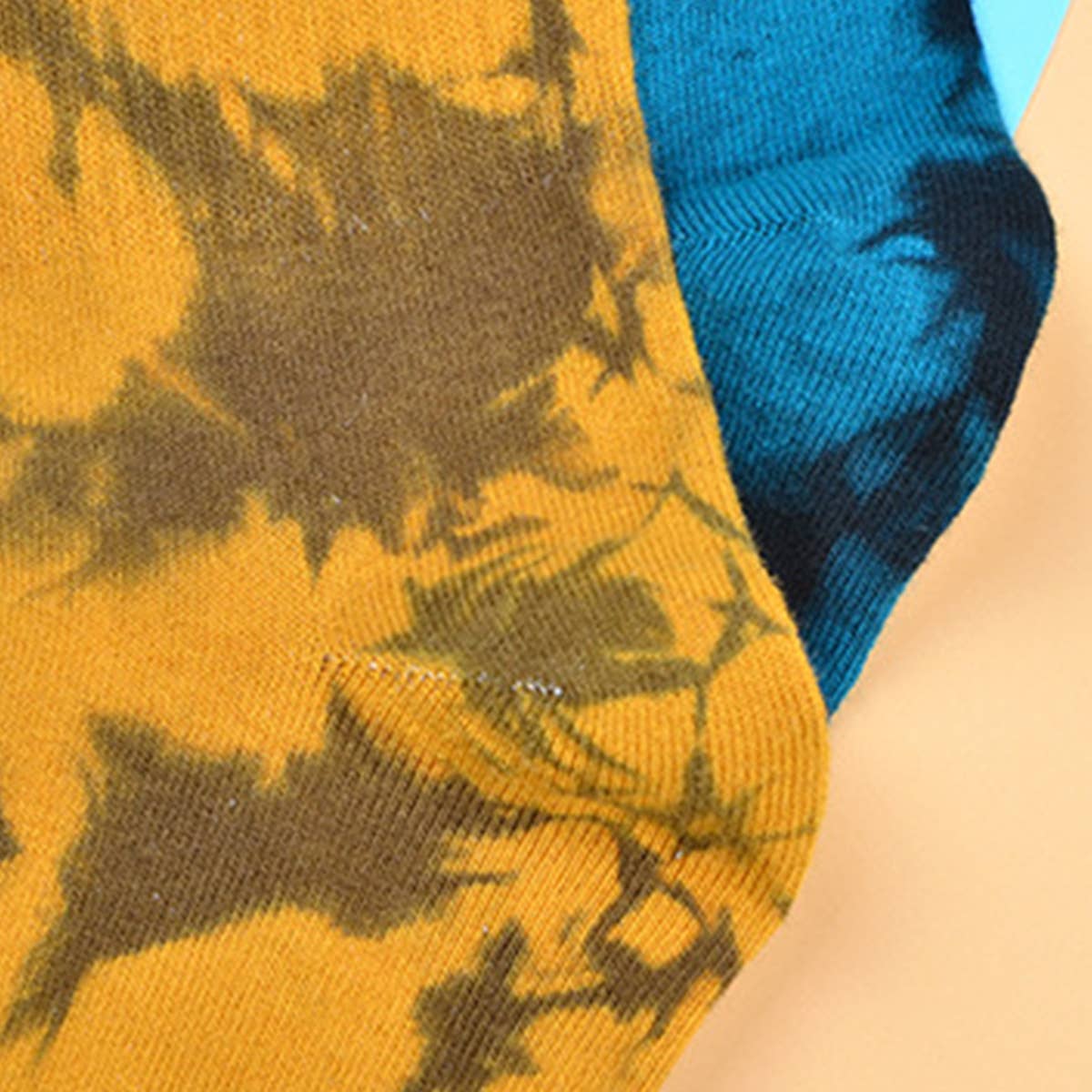TIE-DYED STREET SKATEBOARD SOCKS
