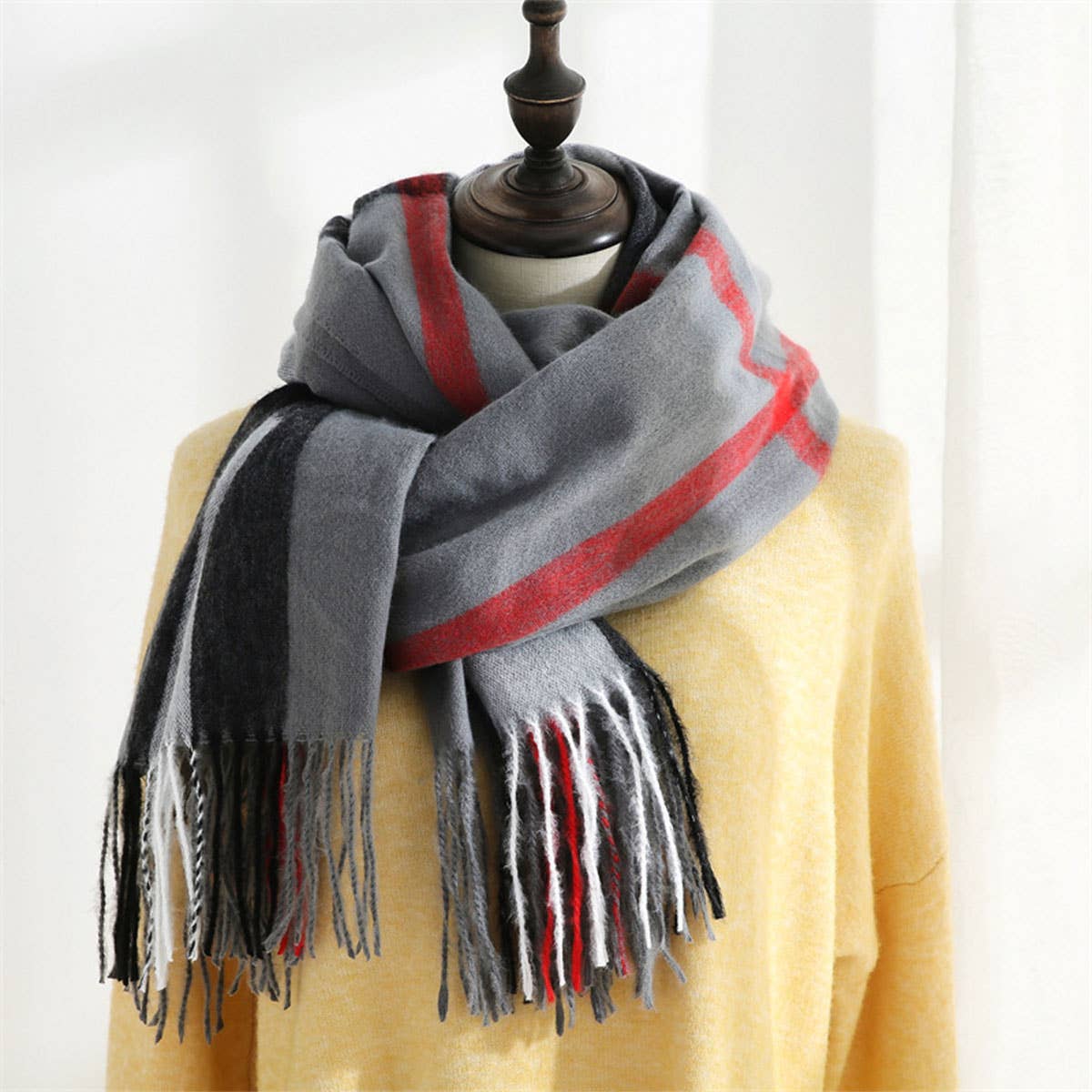 Sweet Stripe Winter Scarf ? Soft Mid-Length Wrap