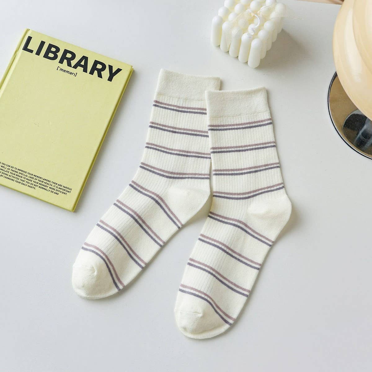 VERSATILE COLOR-BLOCK STRIPED WOMEN'S SOCKS