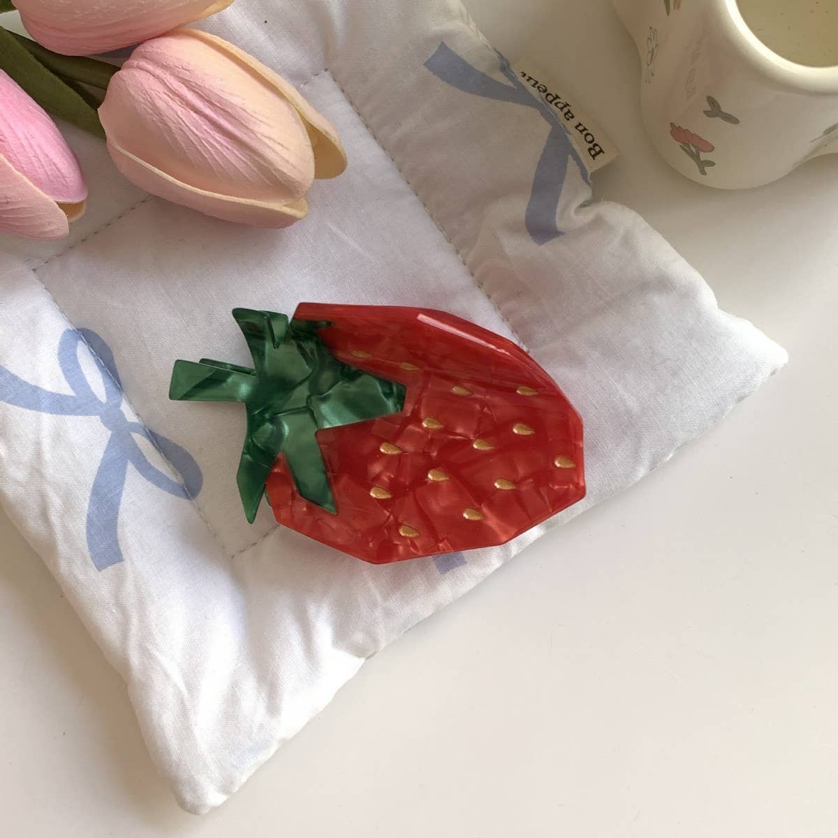 CWAHA07735_SUMMER FRUIT STRAWBERRY DURIAN ACRYLIC HAIR CLAW