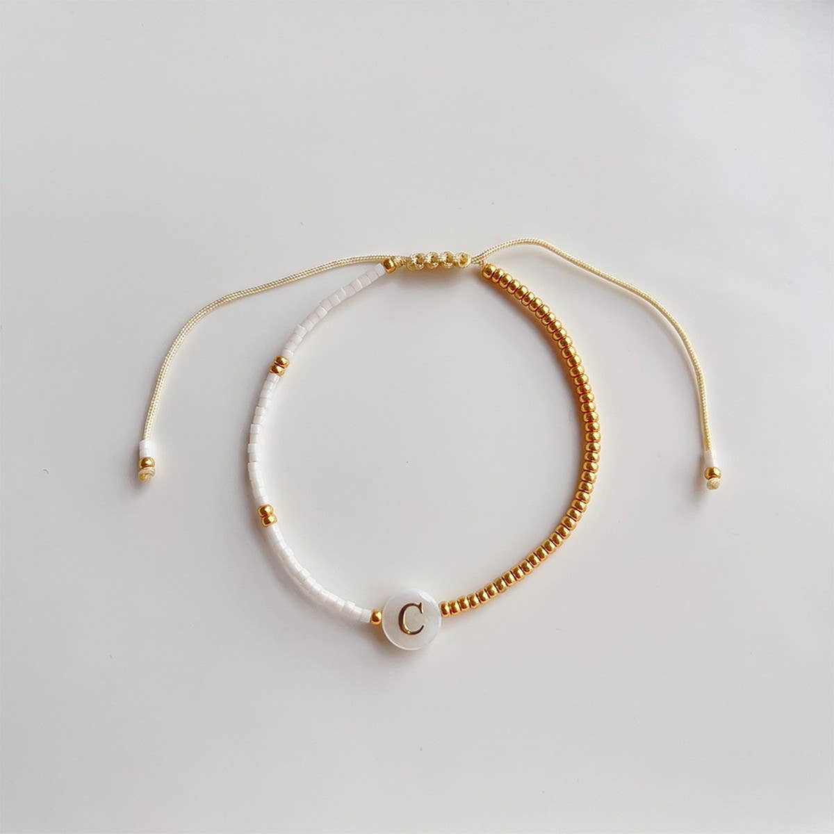 CWAJE4559_SMALL FRENCH STYLE ADJUSTABLE BRACELET