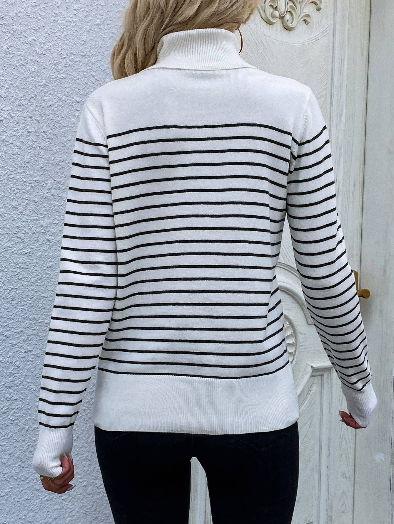 TURTLENECK STRIPED PULLOVER SWEATER