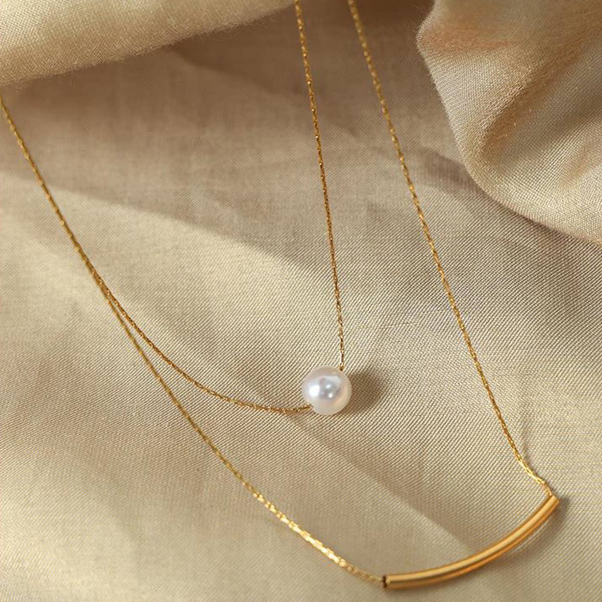 TITANIUM STEEL NECKLACE WITH PEARL PENDANT