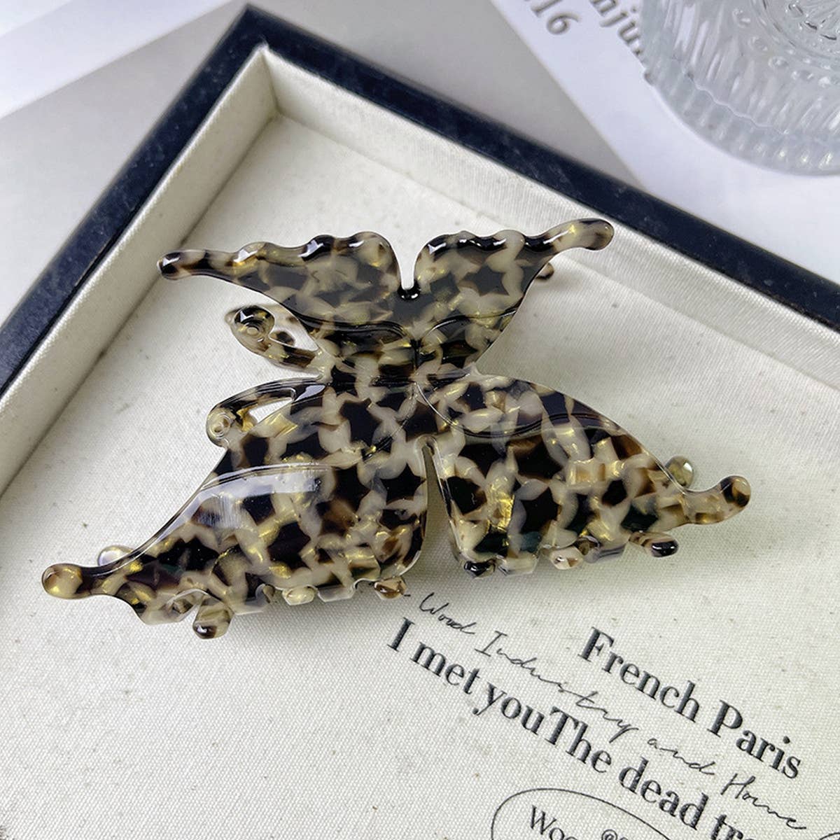 Vintage 3D Butterfly Hair Claw French Acetate Clip_CWAHA1335