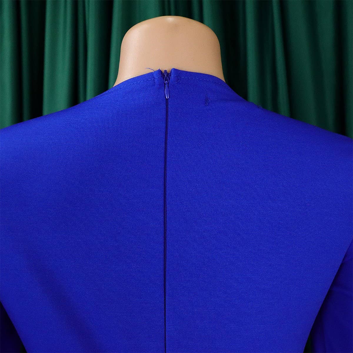 SOLID COLOR HIP-WRAPPED PLUS SIZE RUFFLED DRESS_CWDMD3705