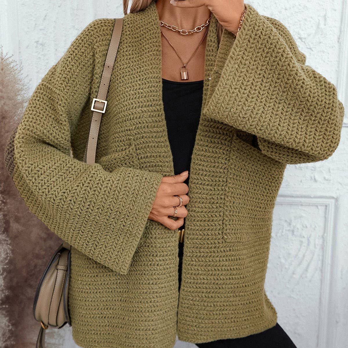 Solid color loose knit cardigan without button