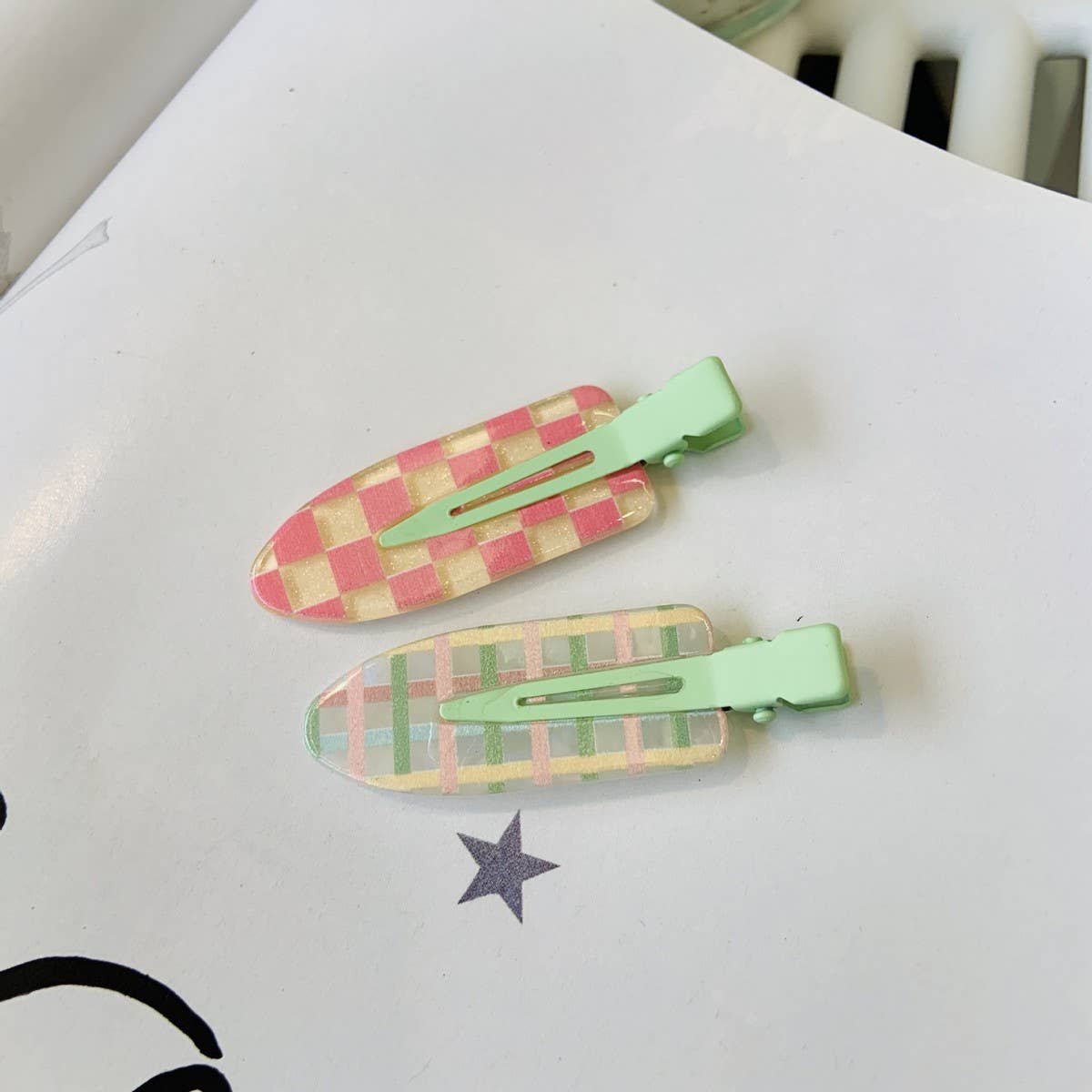 CWAHA4465_CANDY COLOR PLAID HAIRPIN SWEET SEAMLESS CLIP