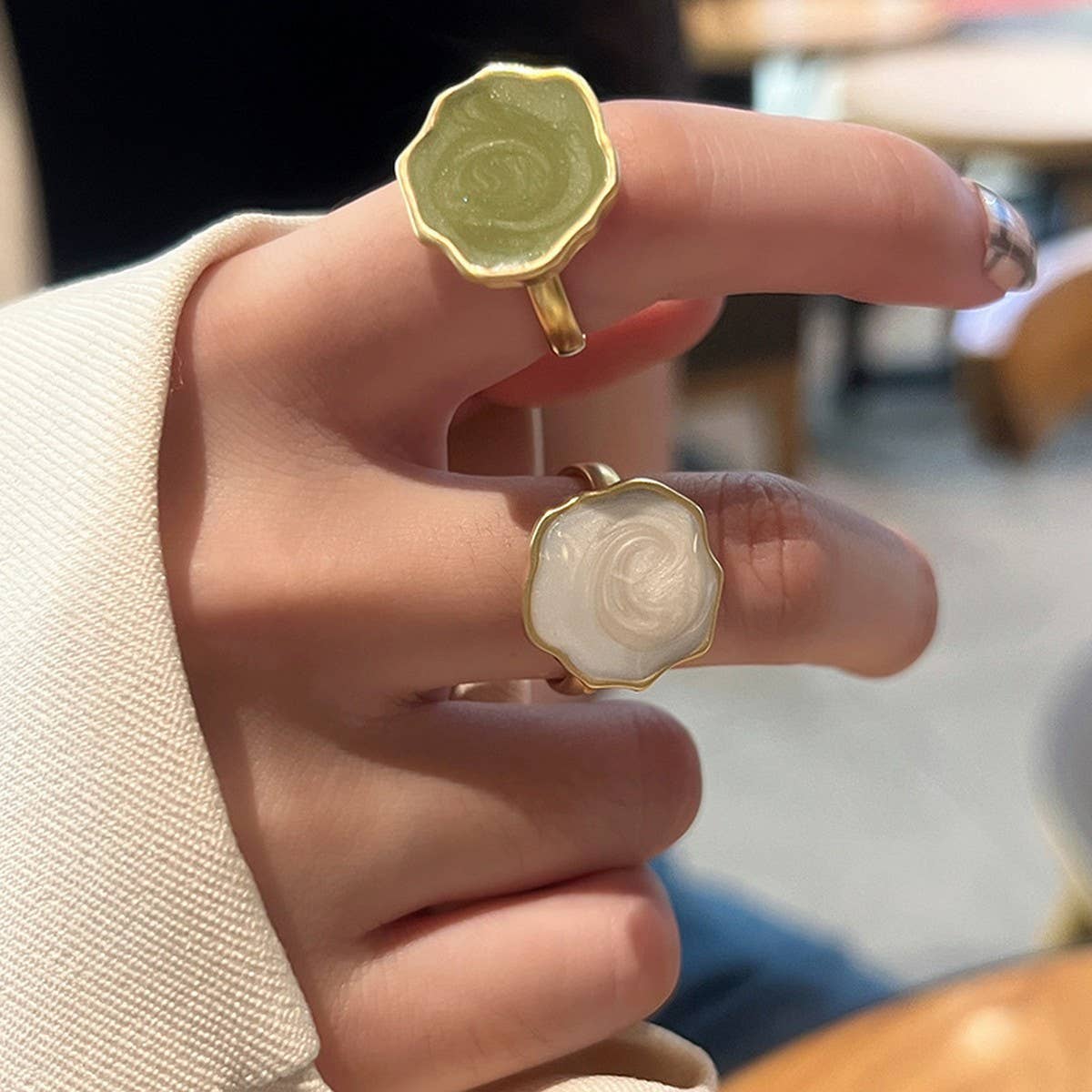 HONG KONG STYLE RETRO LUXURY RING