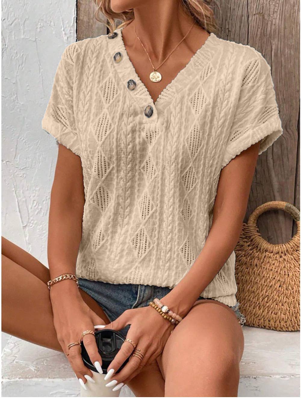 V-neck solid color loose short-sleeved T-shirt