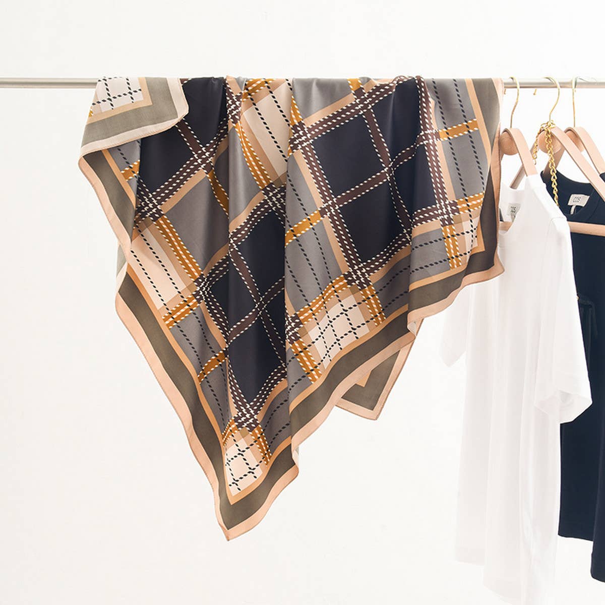 CWASC2406_DARK PLAID SQUARE SCARF BLACK AND GOLD SILK SCARF