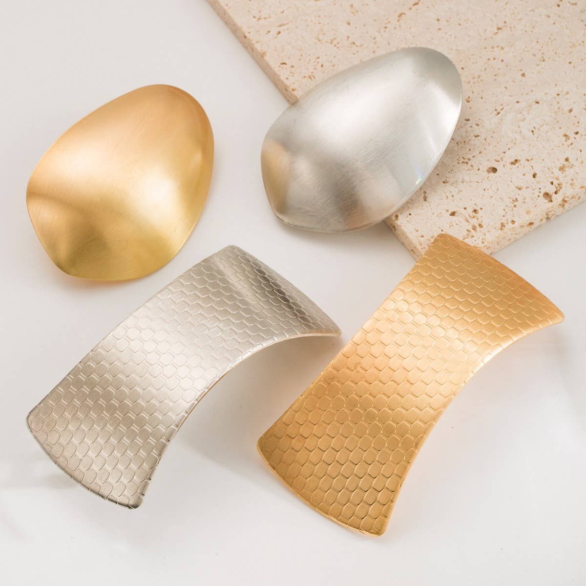 Minimalist Metal Oval Geometric Spring Hair Clip