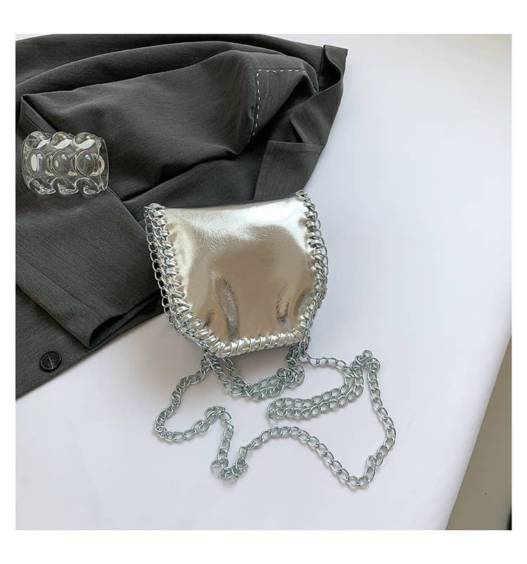 Fashionable pleated chain crossbody bucket bag