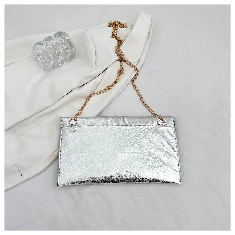 Fashionable pleated chain envelope bag