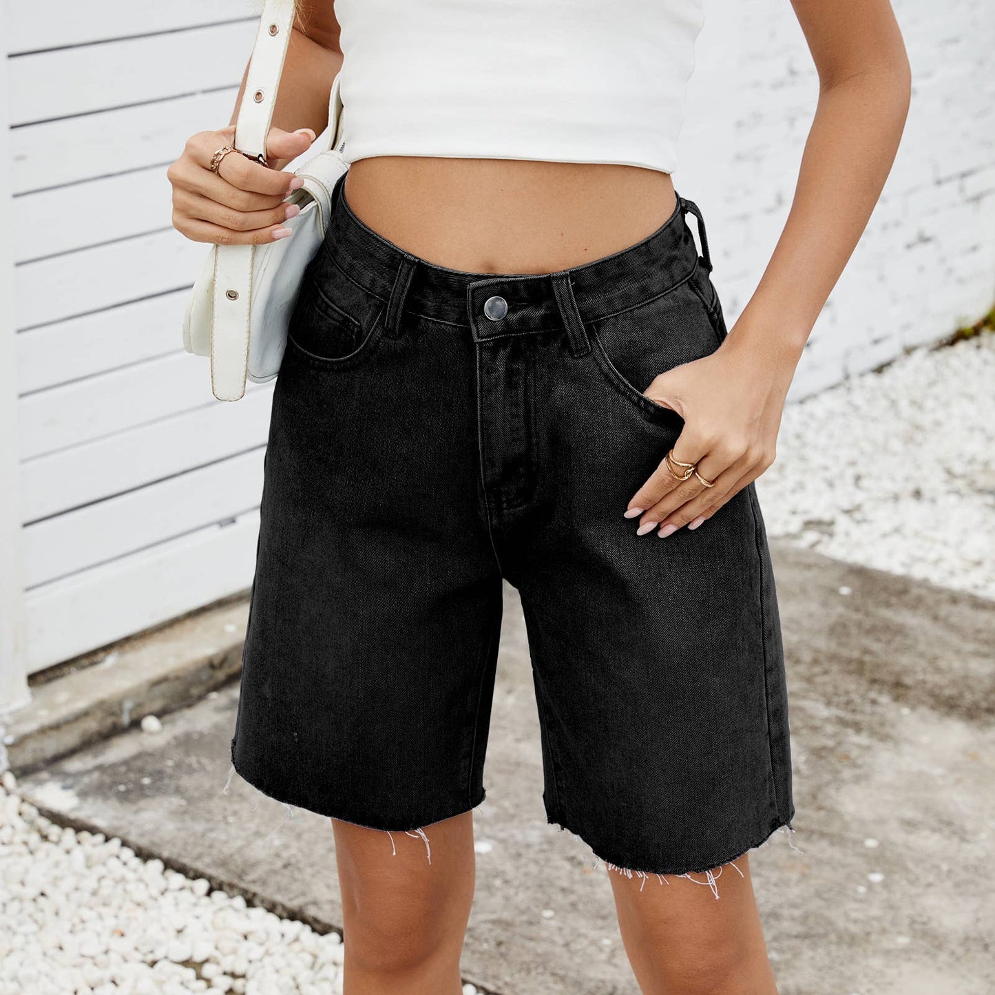 Washed straight leg casual edging denim shorts