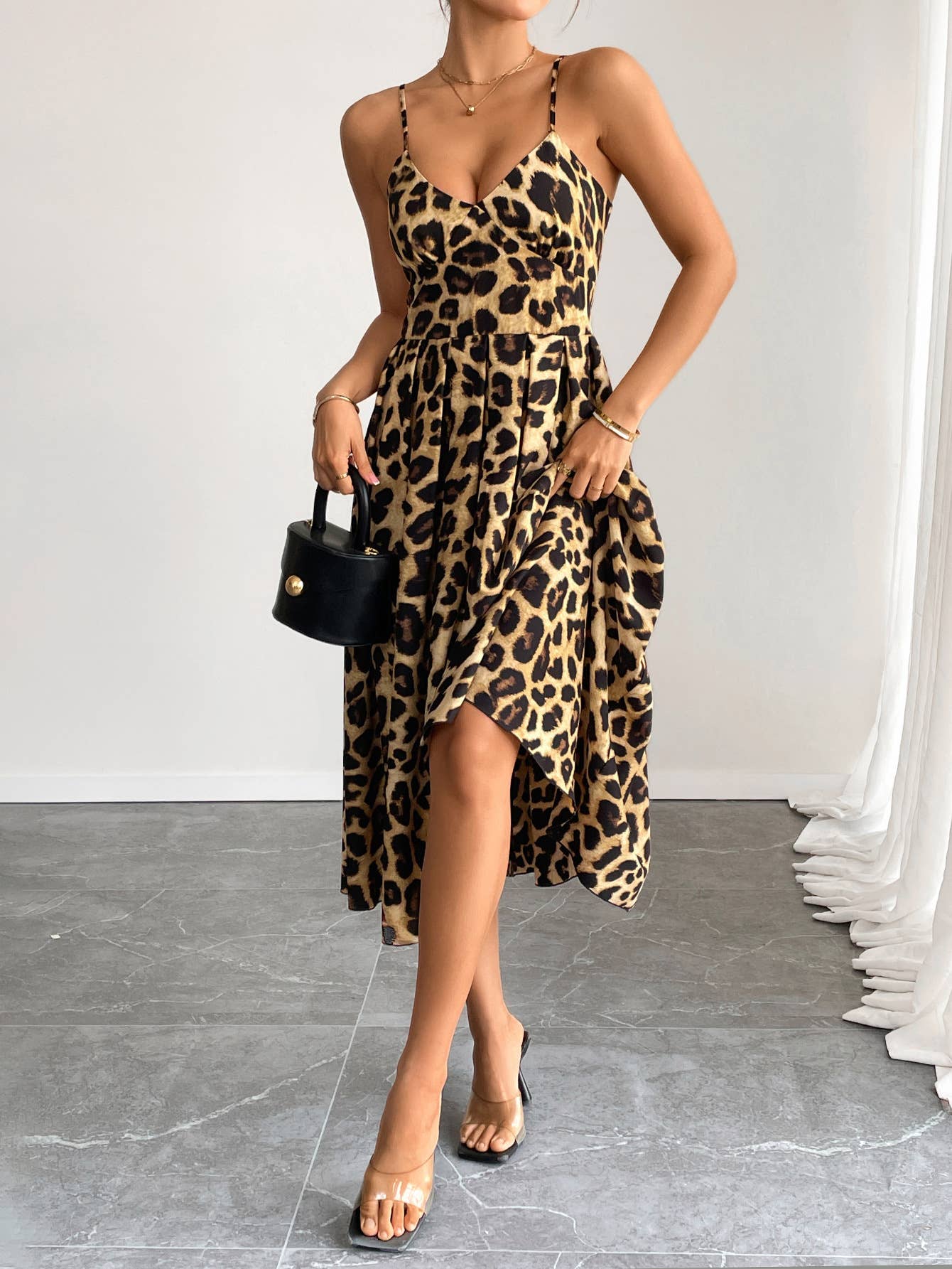 Stylish,sexy elegant leopard print halter dress