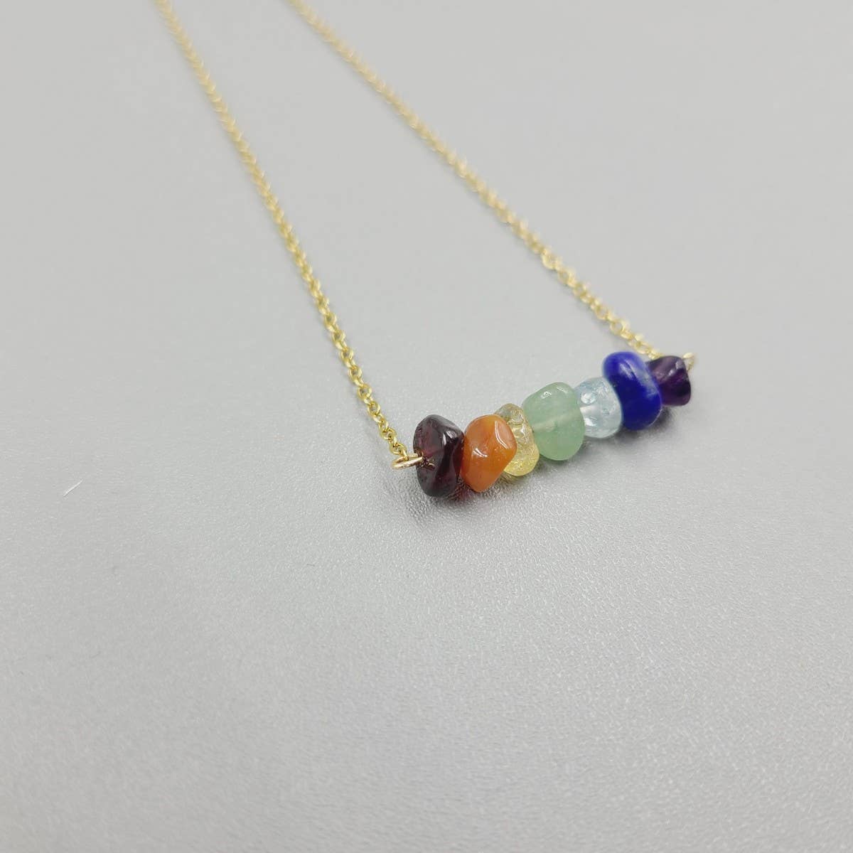 NATURAL CRYSTAL COLORED NECKLACE
