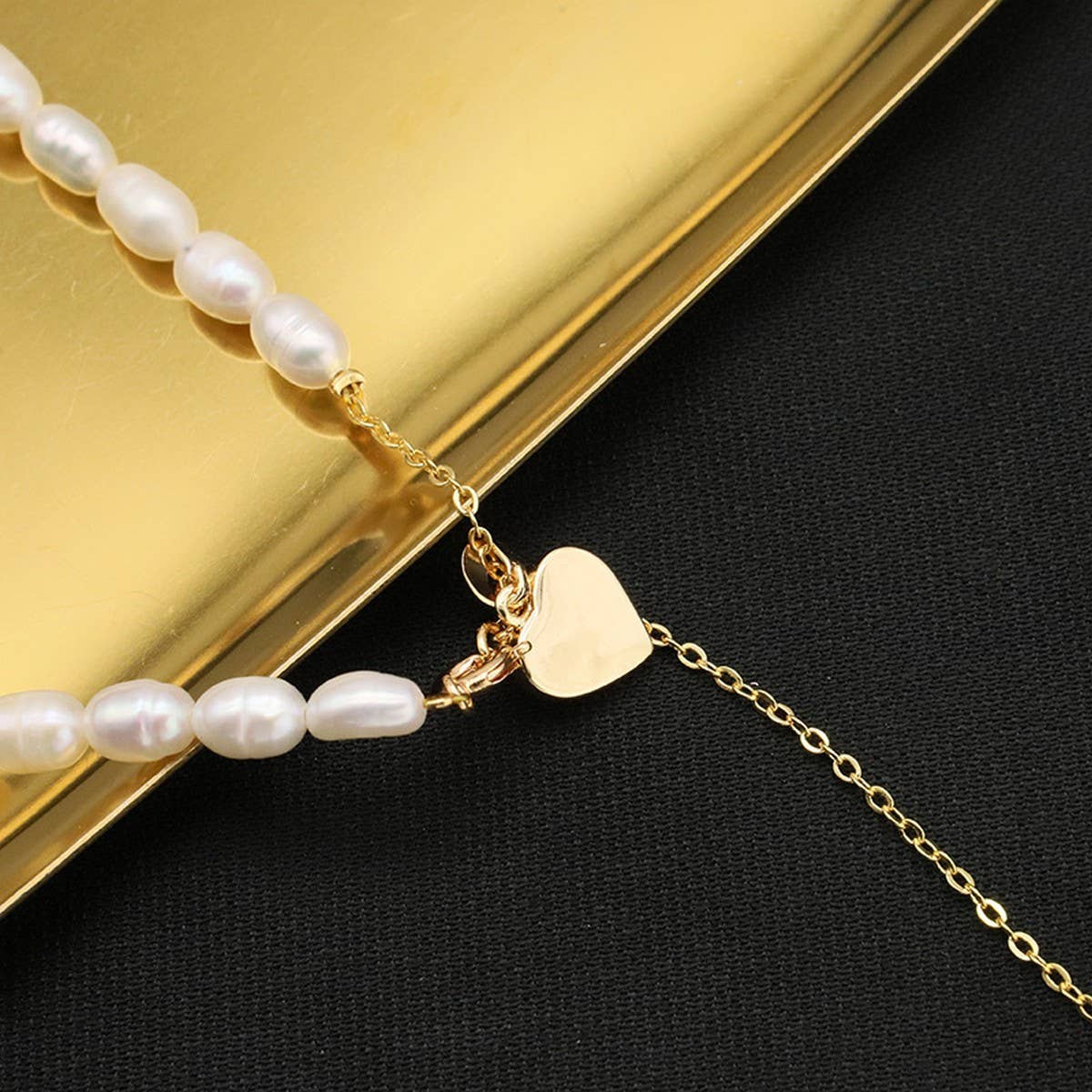 WOMEN'S NATURAL FRESHWATER PEARL NECKLACE
