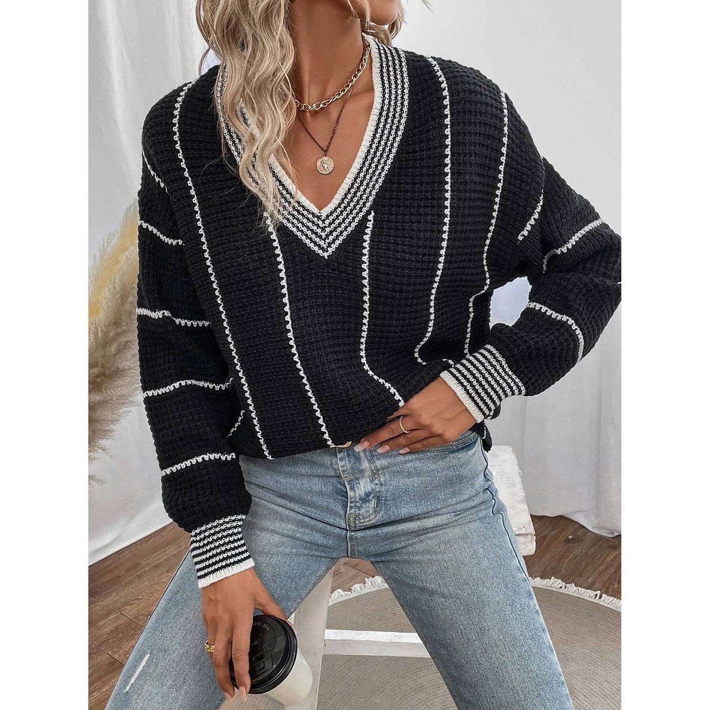 KNITTED V-NECK STRIPED PULLOVER SWEATER