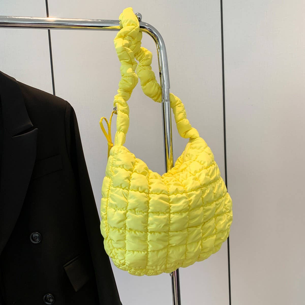 Cloud Pouch Shoulder Crossbody Bag_CUAB00499